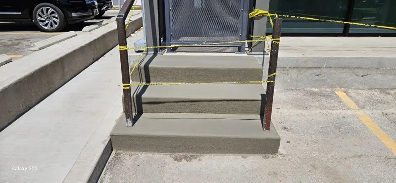 Front-entry step replacement by Lucky’s Concrete in Houston
